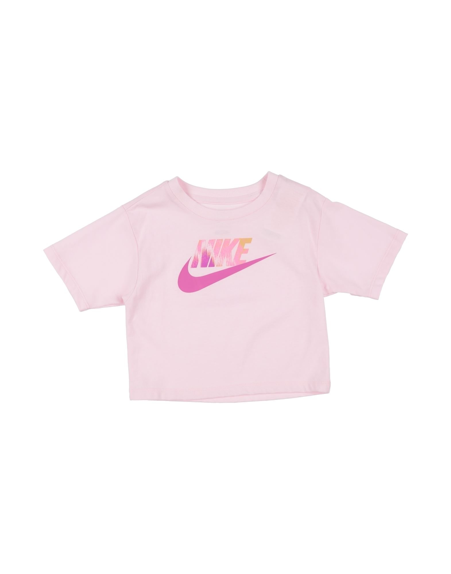 NIKE - T-shirts