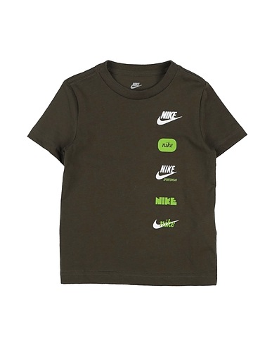 NIKE T-shirt CLUB+ BADGE TEE
 Military green 60% Cotton, 40% Polyester