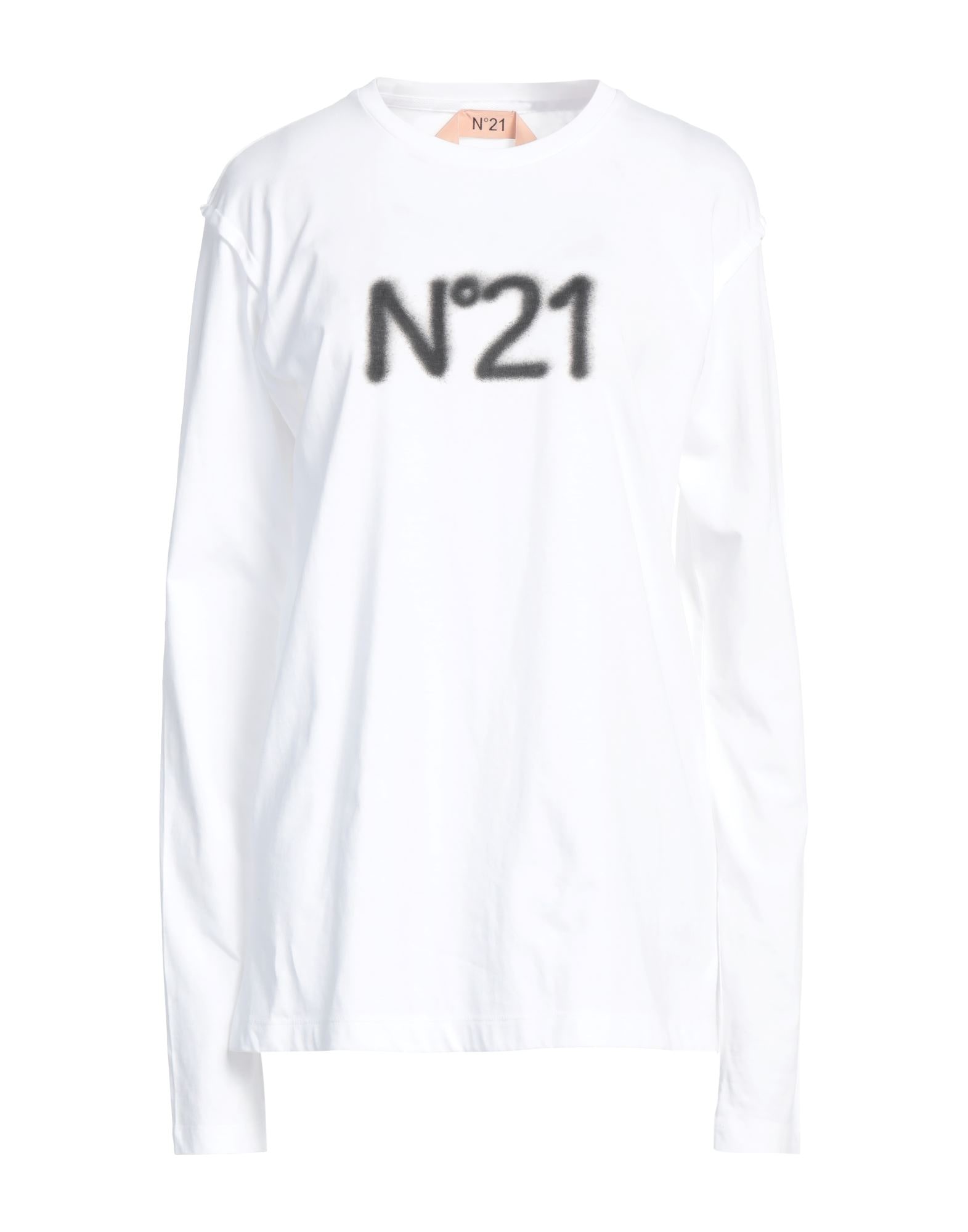 N°21 - T-shirts