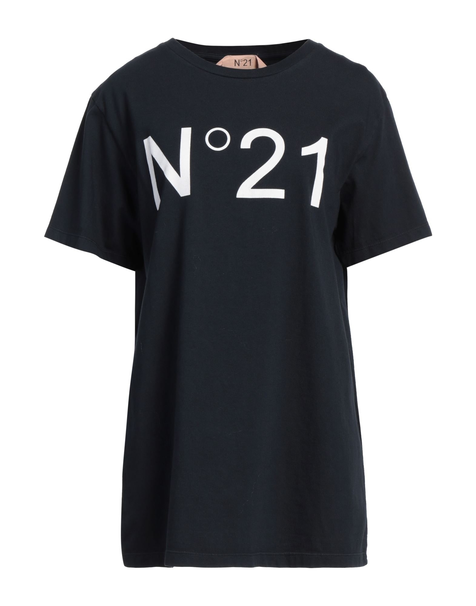 N°21 - T-shirts