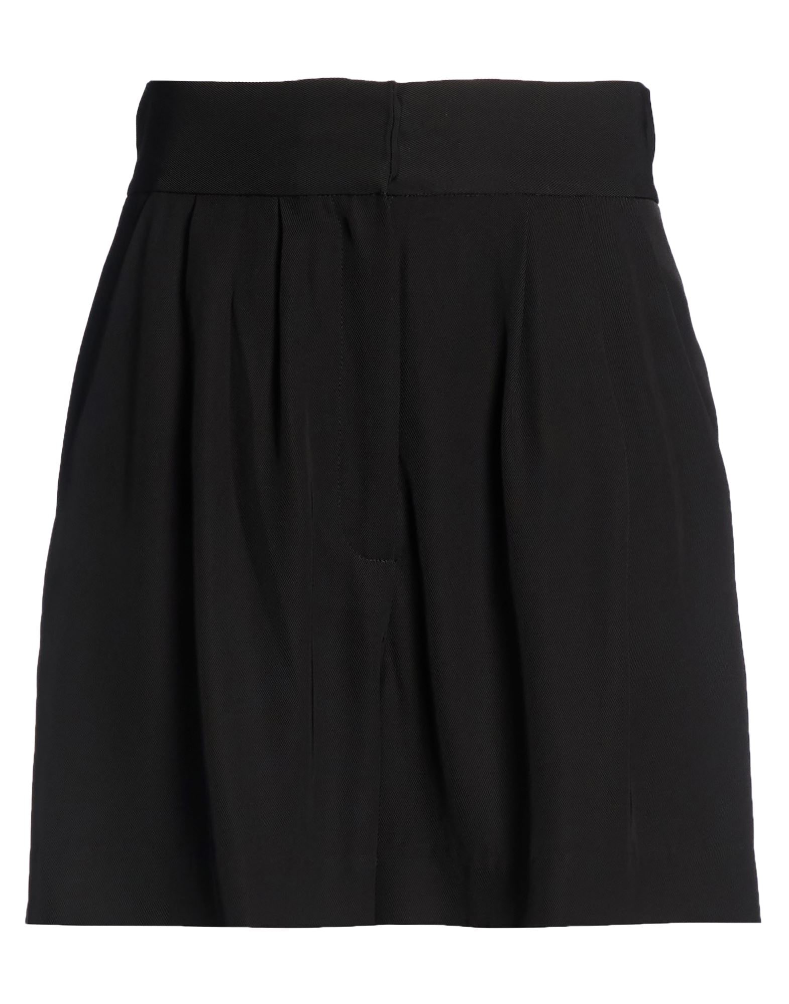 ST. AGNI - Шорты и бермуды