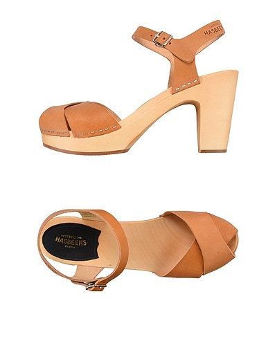 SWEDISH HASBEENS Mules and clogs Tan Leather, Wood