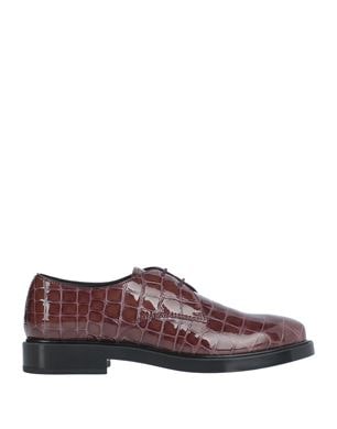 Laced shoes