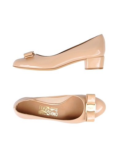 FERRAGAMO Pump Blush Calfskin