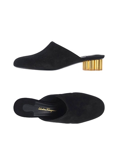 ZOOM SALVATORE FERRAGAMO - Mules et sabots