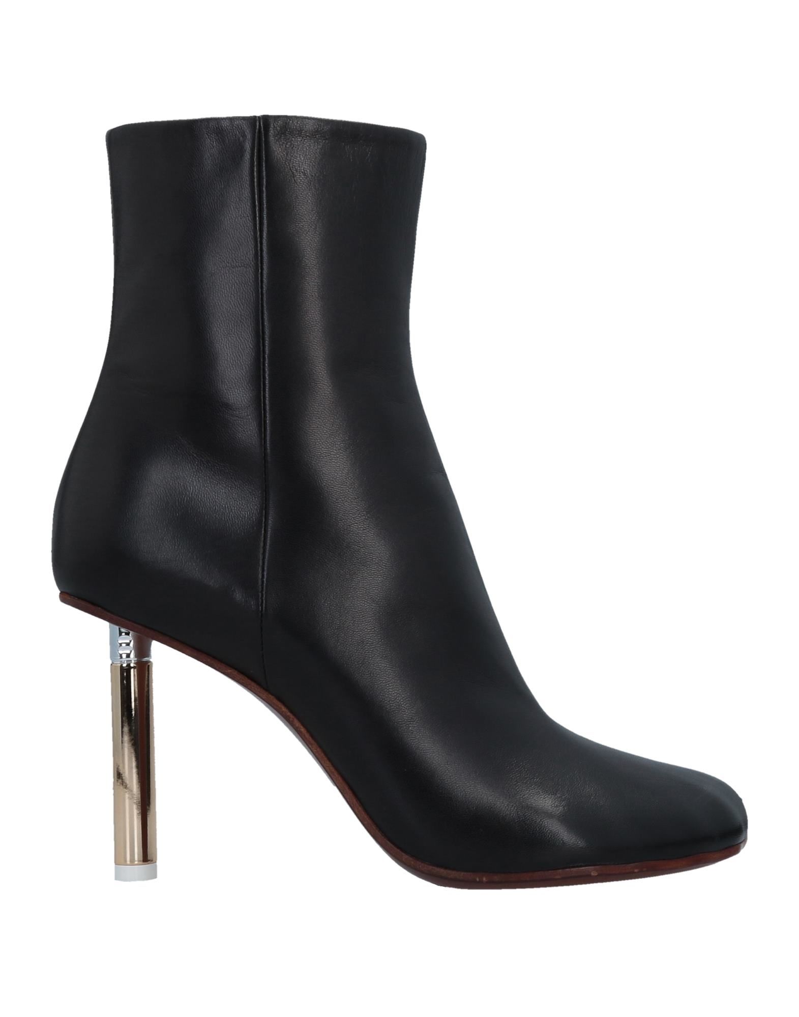 vetements black boots
