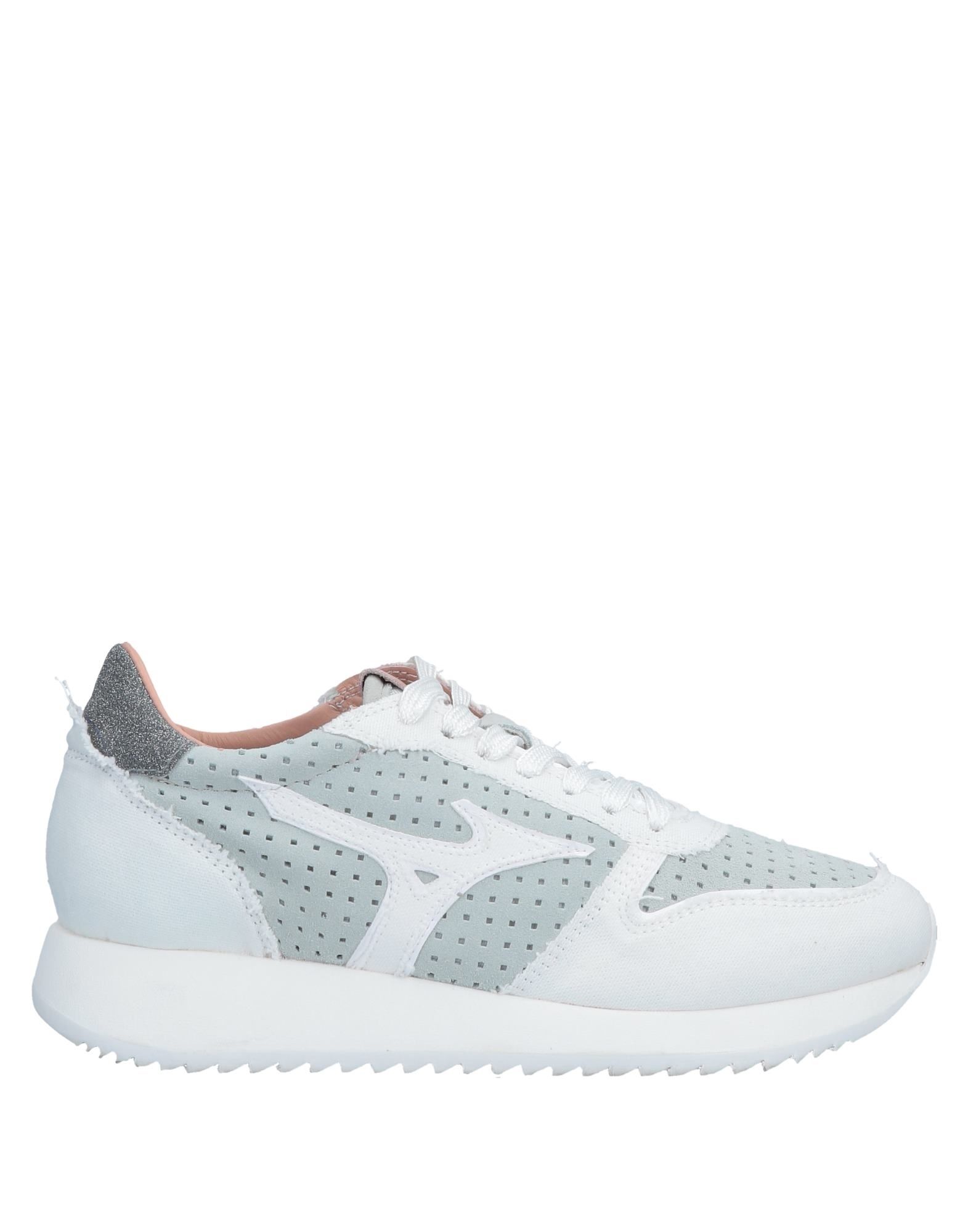 mizuno sneakers