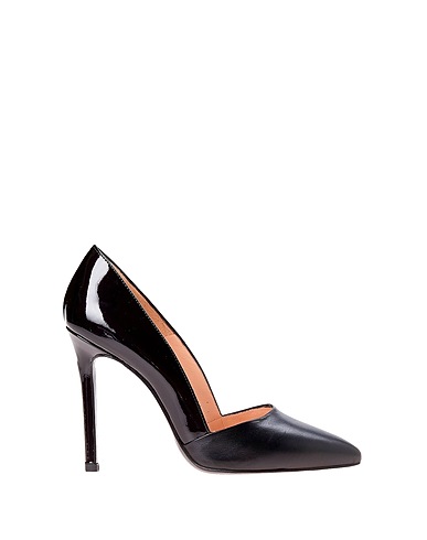 8 Pump Black Leather
