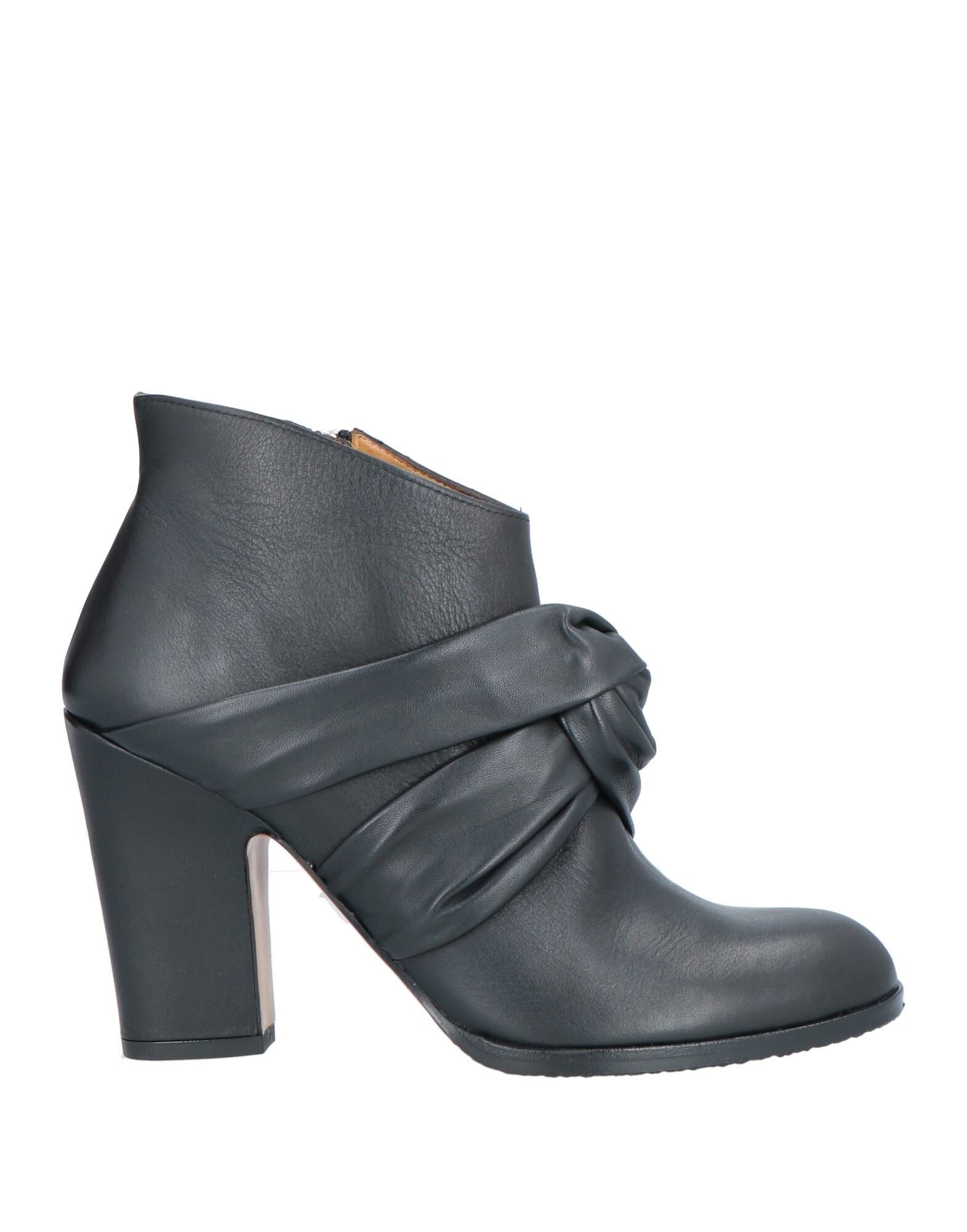 AUDLEY - ショートブーツ