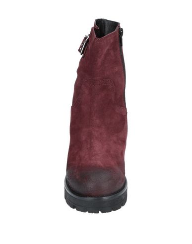 Riccardo Cartillone Ankle Boots In Red