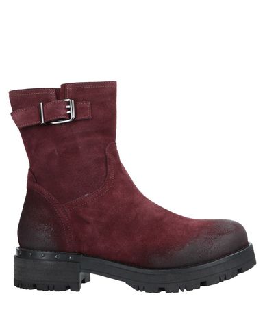 Riccardo Cartillone Ankle Boots In Red