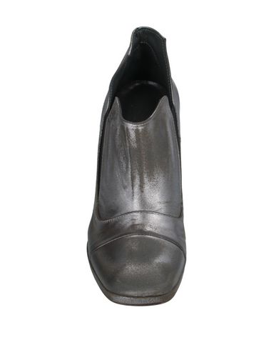 Ixos Ankle Boot In Silver