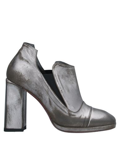 Ixos Ankle Boot In Silver