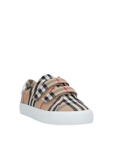 BURBERRY Sneakers,11763478JV 17