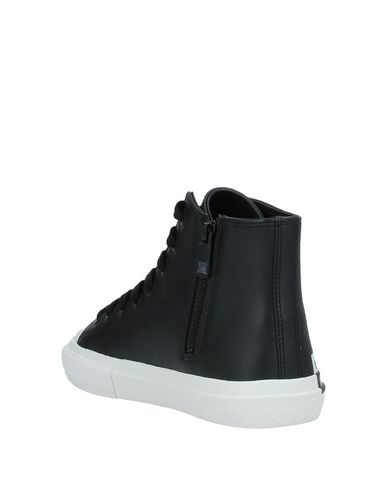 BURBERRY Sneakers