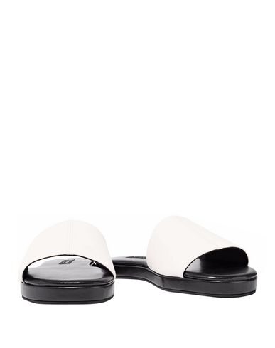 NEWBARK Sandals
