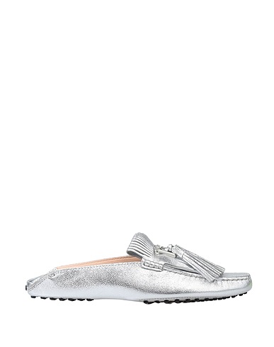 TOD'S ミュール＆サボサンダル シルバー 革