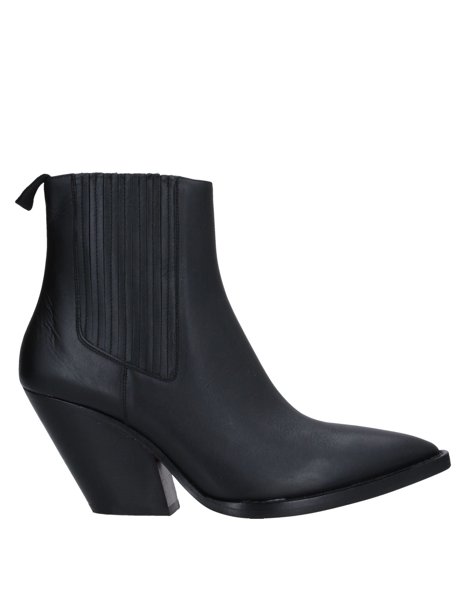 iro white boots