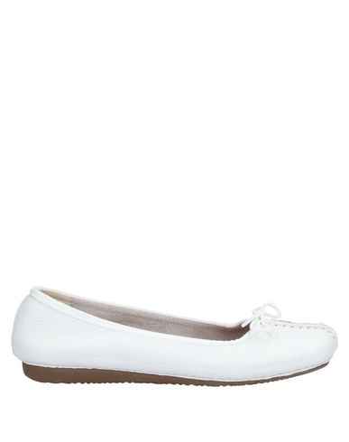 clarks white flats