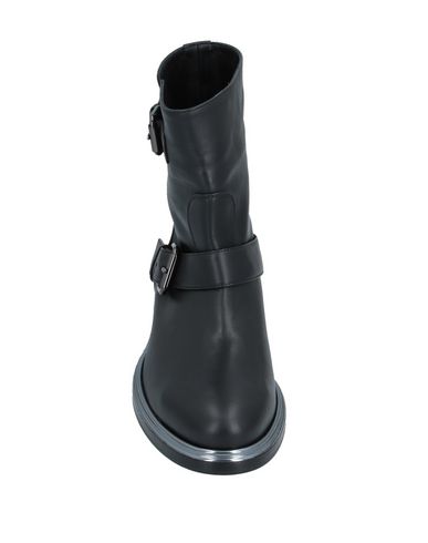 Le Silla Ankle Boot In Black