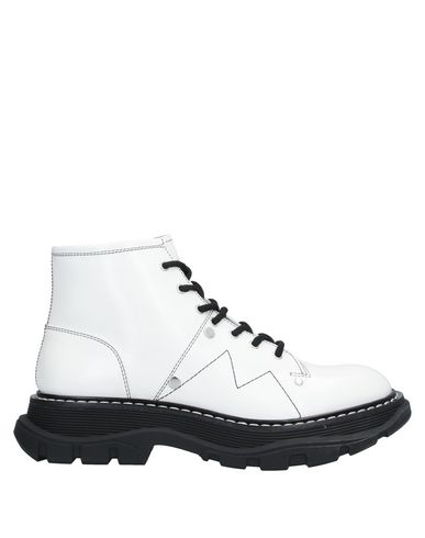 Alexander Mcqueen Tread Lace-up Leather Boots In White
