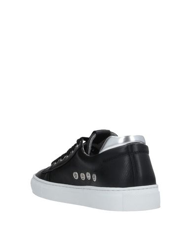 Cesare Paciotti 4us Sneakers In Black