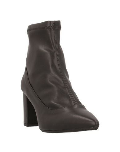 Anna F Ankle Boots In Black
