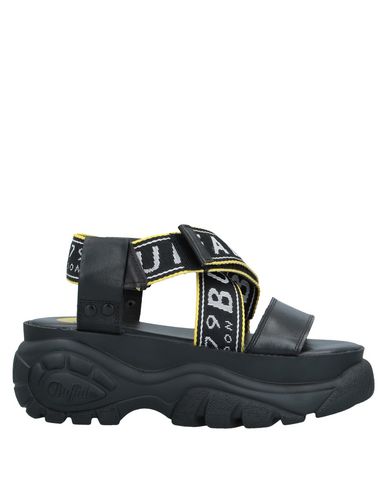 Buffalo London Bo Chunky Flatform Logo Sandals In Black In Black