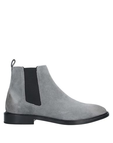 michael kors boots grey