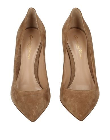 Gianvito Rossi Pump In Sand