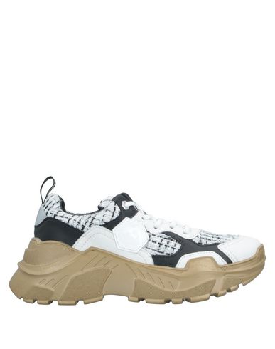 Click to view more detailed imagery on our partner's website Moa Master Of Arts Sneakers In White