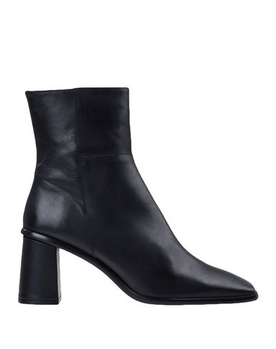 Shop Alohas Woman Ankle Boots Black Size 10 Soft Leather