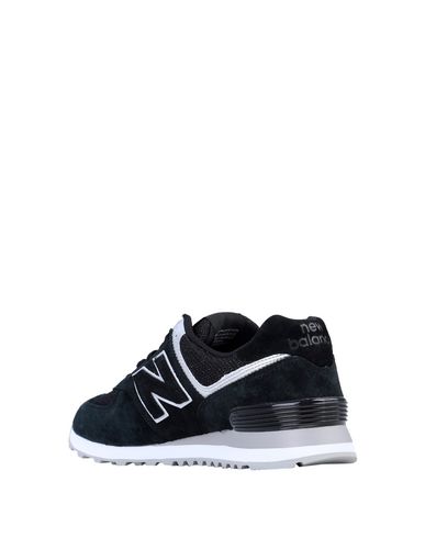 NEW BALANCE photo
