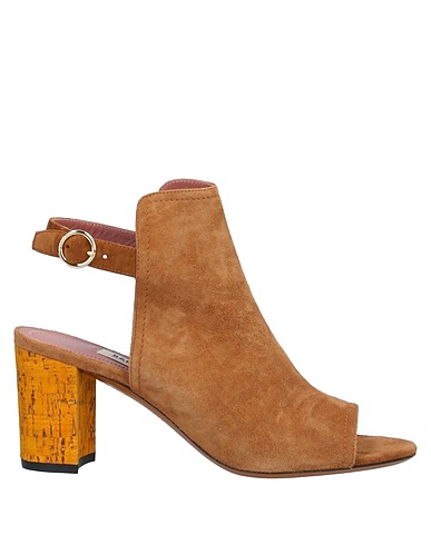 BALLY Sandals Camel Kidskin