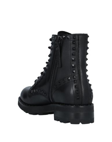 ash wolf studded boots