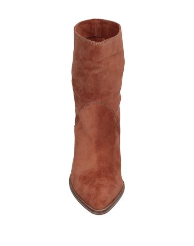 Marian Ankle Boots In Brown