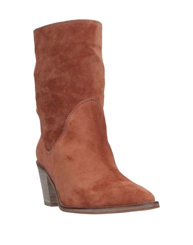 Marian Ankle Boots In Brown