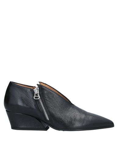 Ettore Lami Ankle Boot In Black