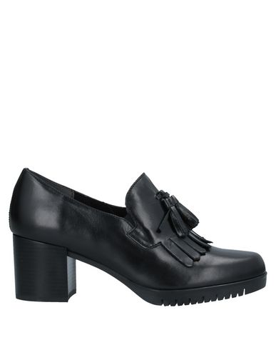 Oroscuro Loafers In Black