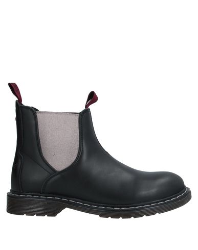 Click to view more detailed imagery on our partner's website Wrangler Ankle Boot In Black