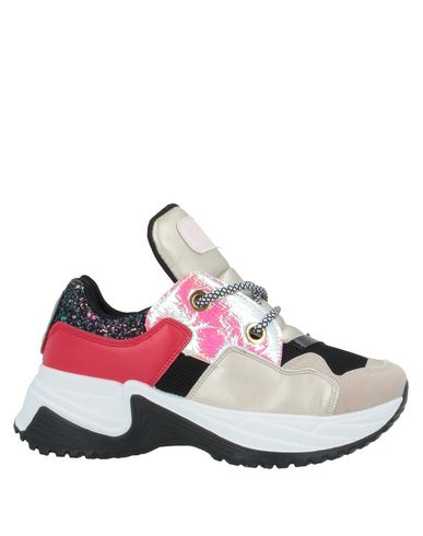 Click to view more detailed imagery on our partner's website Sexy Woman Sneakers In Platinum
