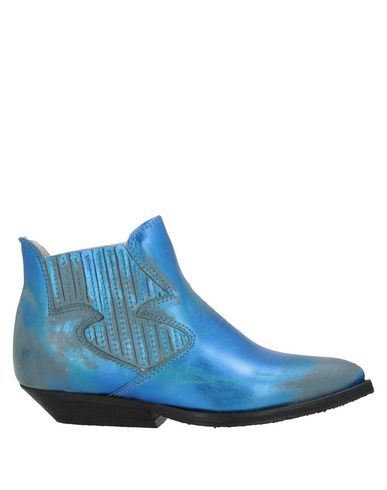 Click to view more detailed imagery on our partner's website Essenza Ankle Boot In Blue