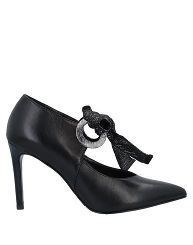 Click to view more detailed imagery on our partner's website Gianni Marra Pump In Black
