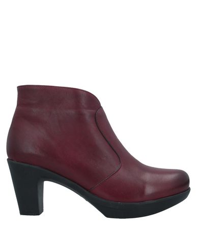 Click to view more detailed imagery on our partner's website Vitamia Ankle Boots In Maroon