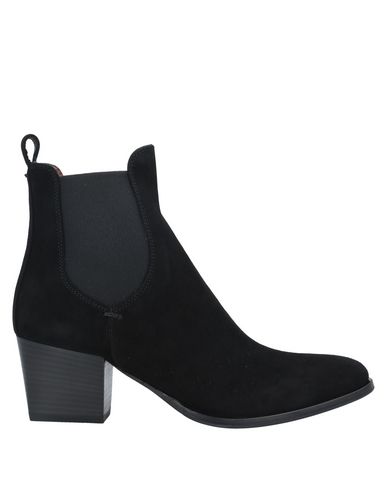 Triver Flight Ankle Boot In Black