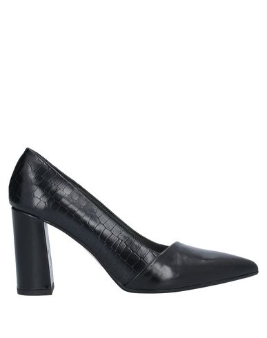 Paola Ferri Pumps In Black