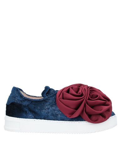 Click to view more detailed imagery on our partner's website Pokemaoke Sneakers In Dark Blue