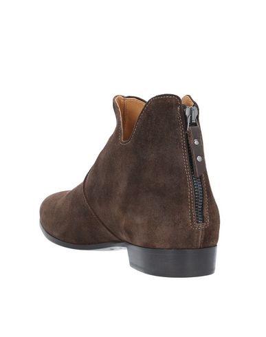 Unconventional Royal Boots In Dark Brown