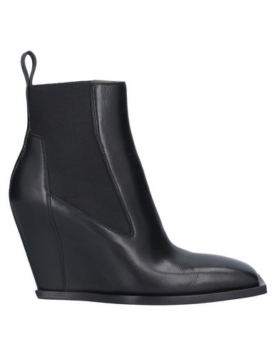 Click to view more detailed imagery on our partner's website Rick Owens Ankle Boots In Black