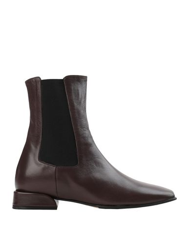 L'arianna Ankle Boots In Dark Brown